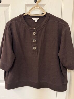 Banana Republic Short Sleeve Waffle Knit Cropped Henley Top in Dark Brown